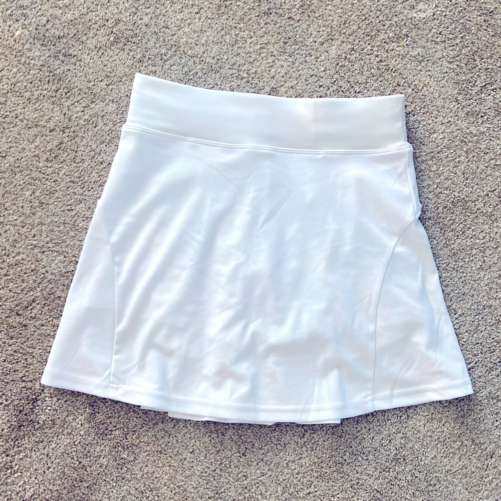 IUGA White Athletic Skirt